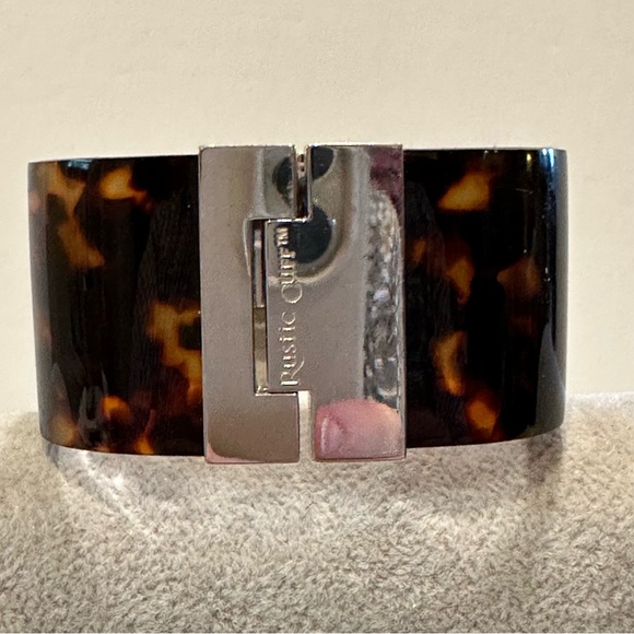 Rustic Cuff Bracelet wide clamper bangle Faux Tortoise, silver tone - Picture 7 of 13